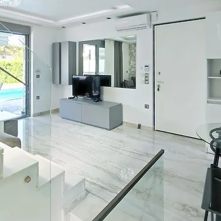 Villa Marietta The First Hanioti