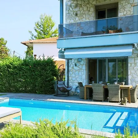 Marietta The First * Hanioti